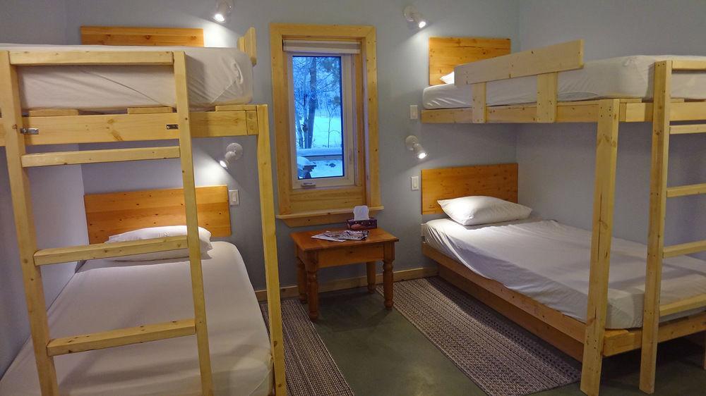 Hot Springs Campground & Hostel Upper Laberge Exteriér fotografie